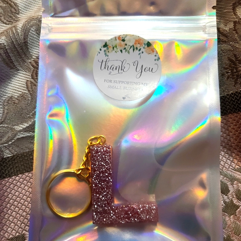 L Dark pink shimmer